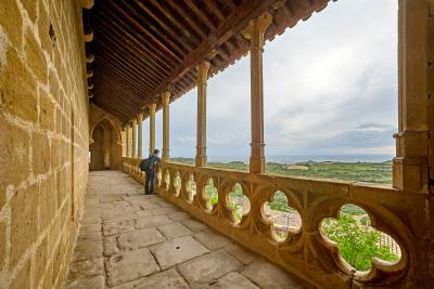 Chemin médiéval : Olite, San Martín de Unx et Ujué